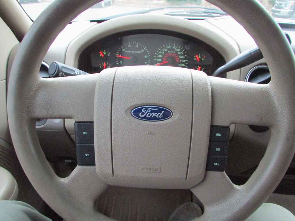 2006 Ford F-150 RWD